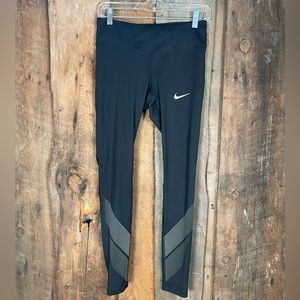 Nike Black Dri-Fit Lightweight Leggings - Size Small
